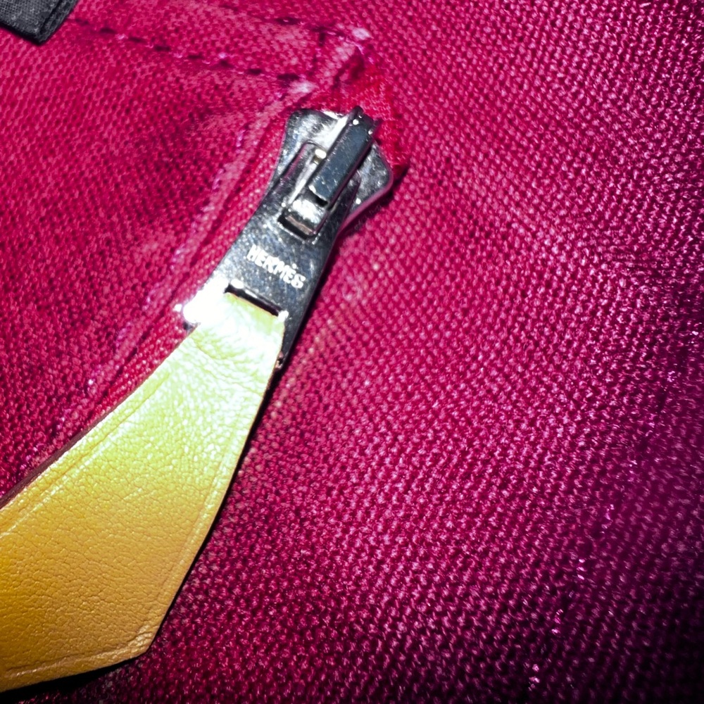Hermes red canvas 👜 tote. - Picture 6 of 9